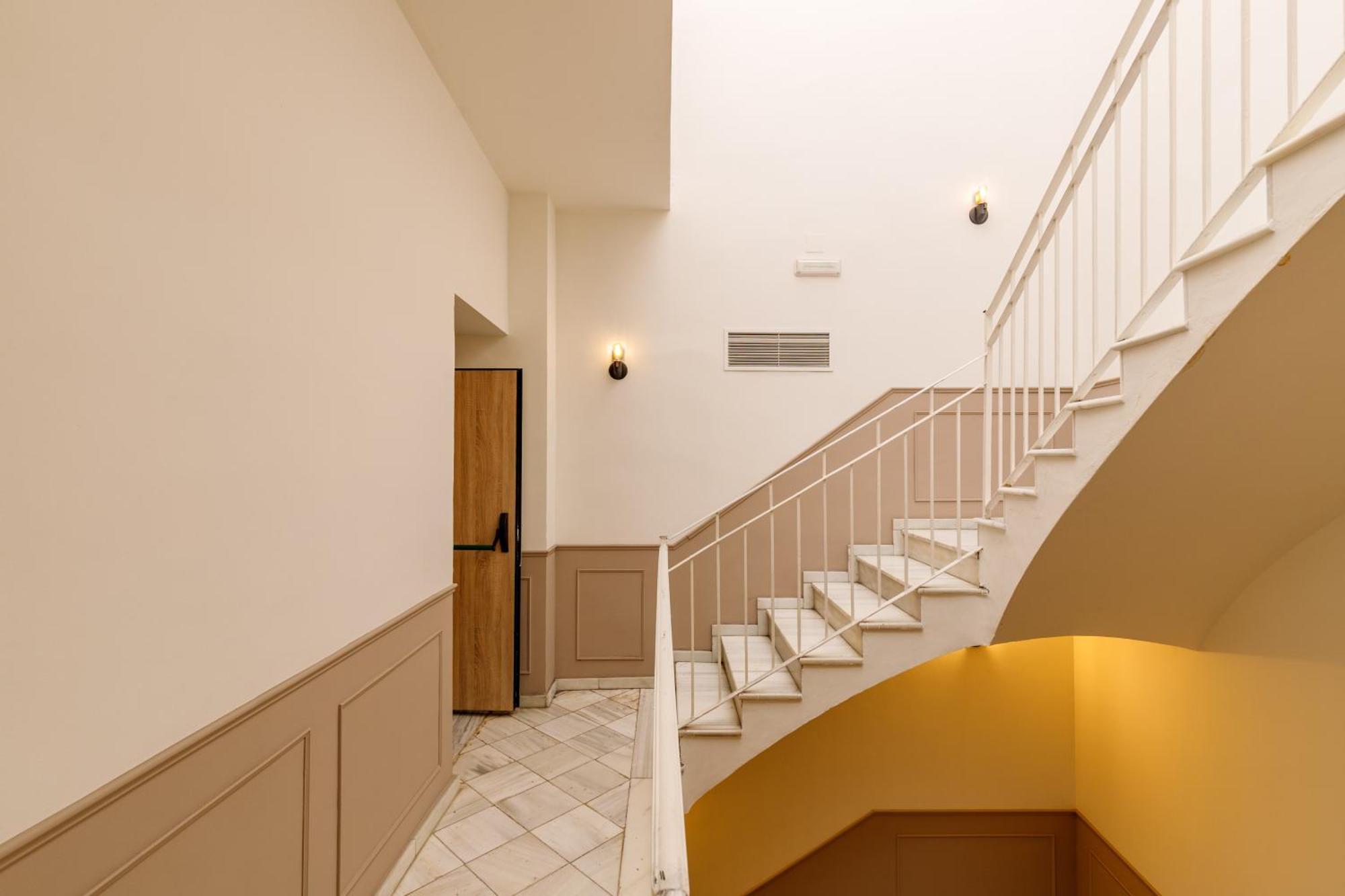 Petit Palace Plaza De La Reina — Billeder 1